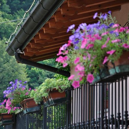 Albergo Trattoria Dazze Marcheno Екстер'єр фото